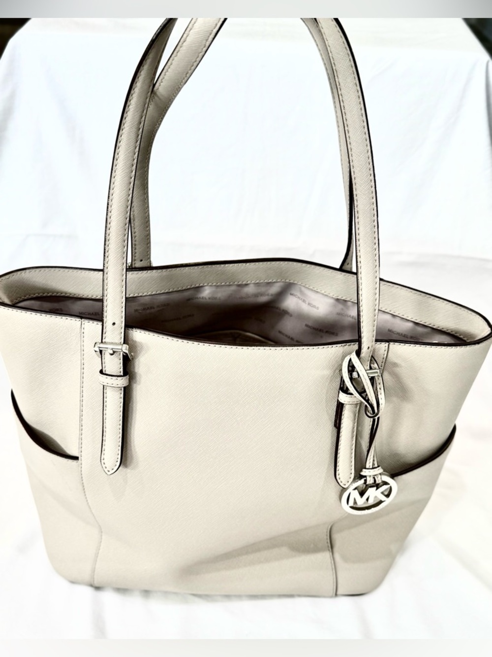 Michael Kors Large Jet Set Leather Tote